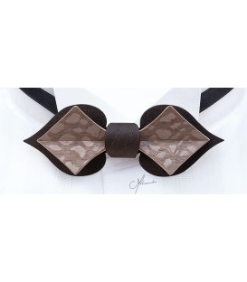 Bow tie in wood, Card in smoked Chestnut & tinted Louro-Faïa - MELISSAMBRE