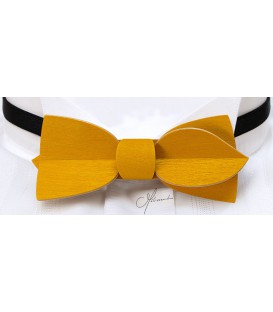Bow tie in wood, Asymmetric in yellow tinted Maple - MELISSAMBRE